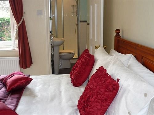 Alpine Lodge Guest House バクストン エクステリア 写真