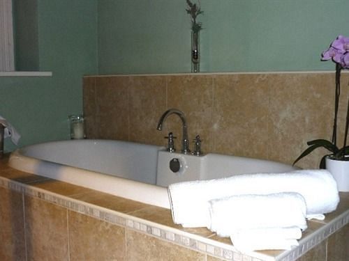 Alpine Lodge Guest House バクストン エクステリア 写真