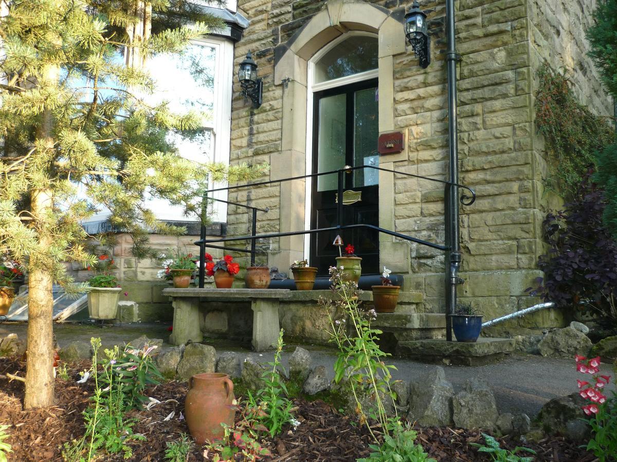 Alpine Lodge Guest House バクストン エクステリア 写真